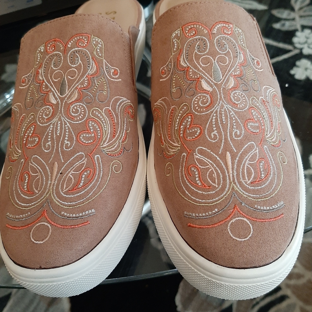 Ladies shoes - Picture 6 of 8